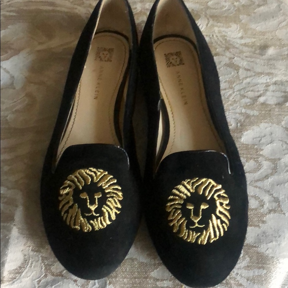 Anne Klein suede flats.
